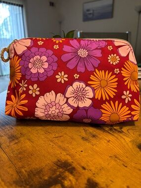 Estee Lauder Floral Zip Cosmetic Bag - Red, Pink, Purple, Orange